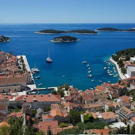 Body & Soul Hvar Holiday Feriehus